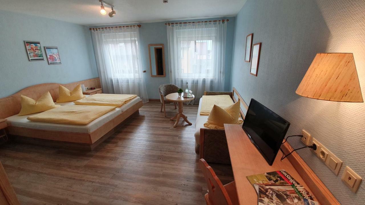 Hotel-Gasthof Krone-Lax Scheinfeld Eksteriør billede