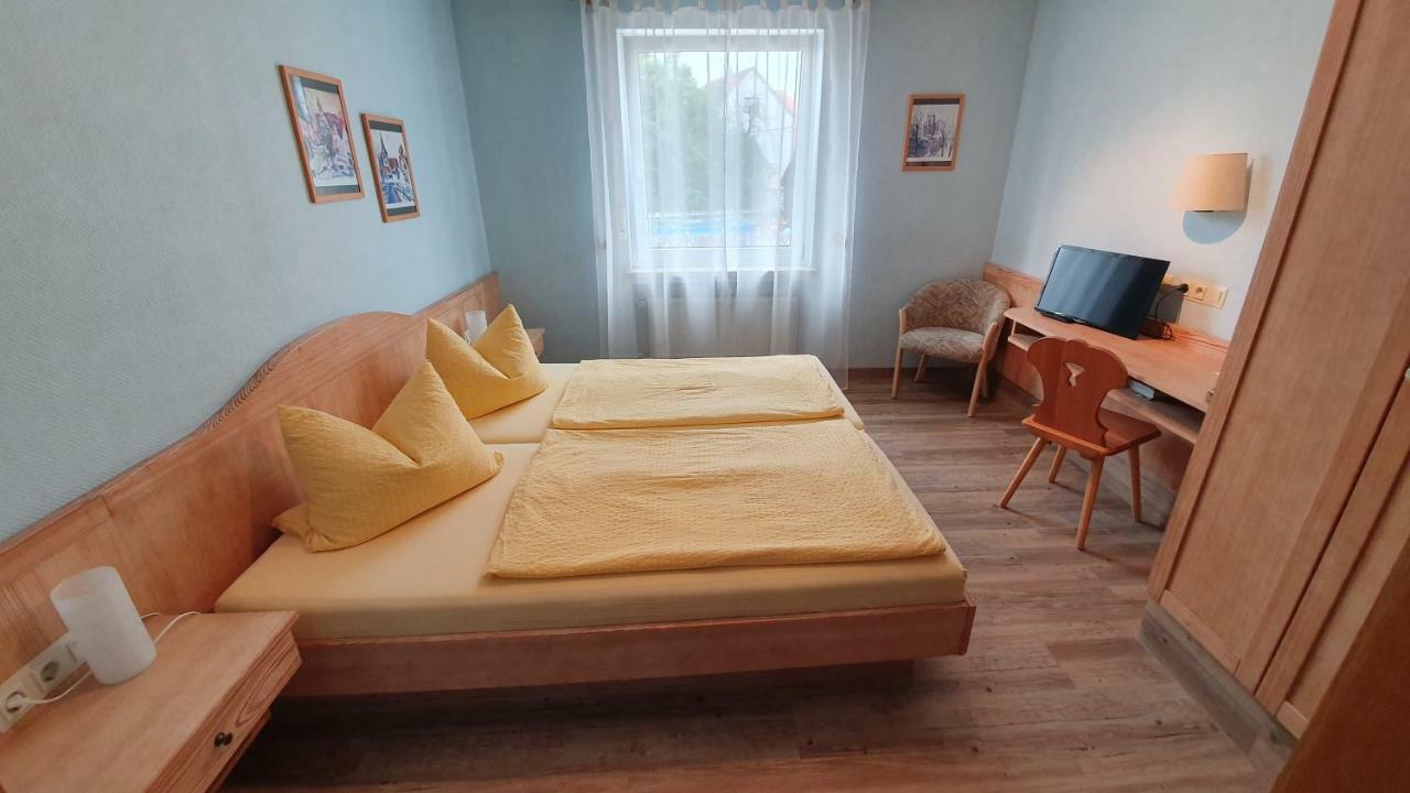 Hotel-Gasthof Krone-Lax Scheinfeld Eksteriør billede